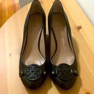 Tory Burch Black Leather Wedge Pump